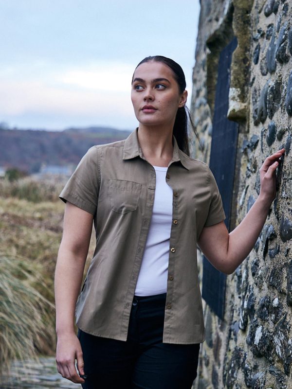 Expert women’s Kiwi short-sleeved shirt
