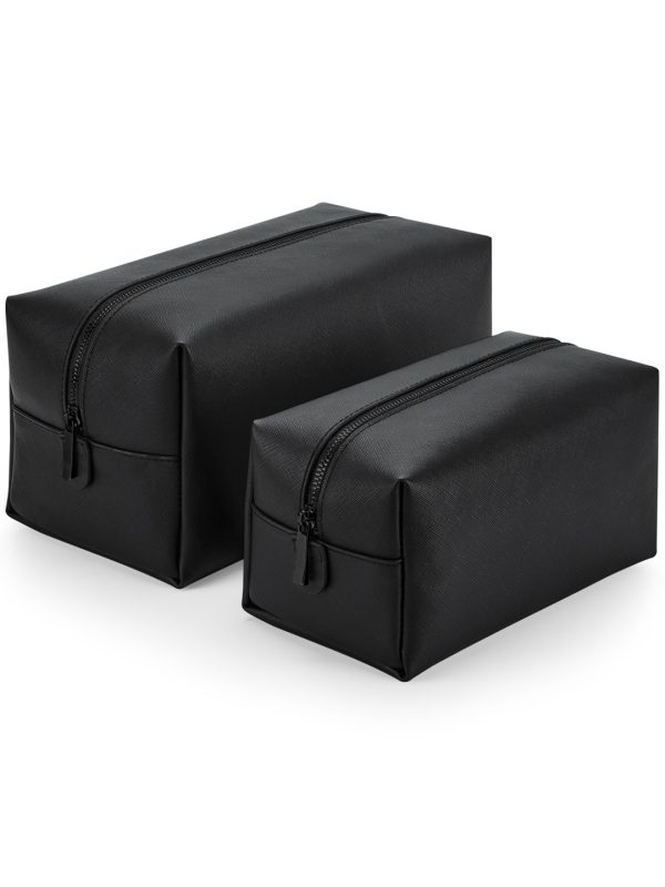 Black/Black Boutique toiletry/accessory case