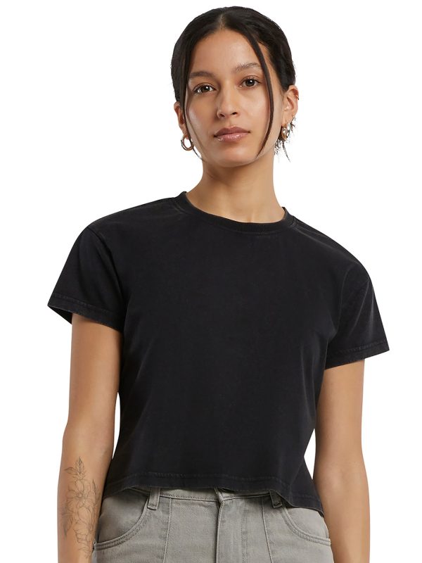 Women’s vintage cropped tee