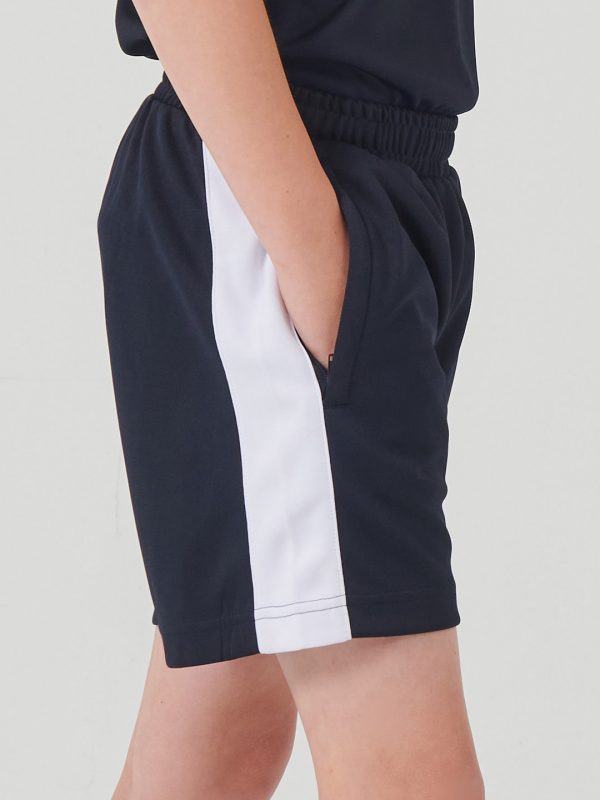 Kids knitted shorts with zip pockets