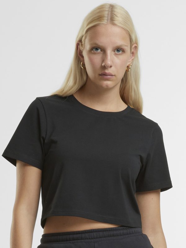 Women’s cropped tee