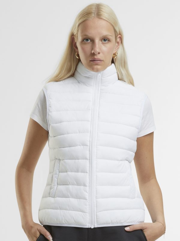 Women’s light puffer vest