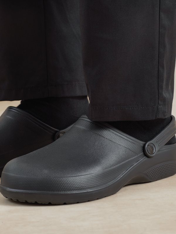 Chef’s non-slip ‘Anchor’ clogs