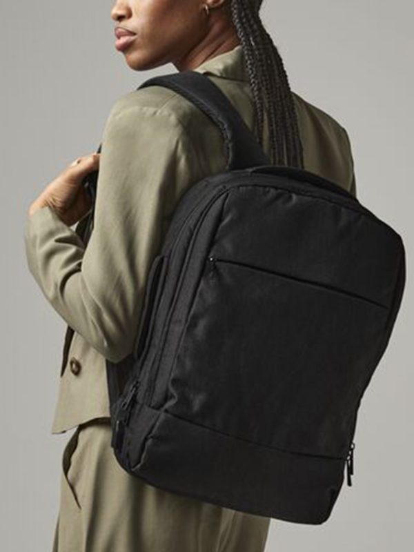 Q-Tech charge convertible backpack