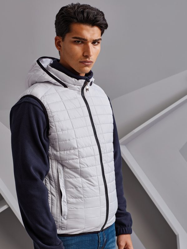 Honeycomb hooded gilet