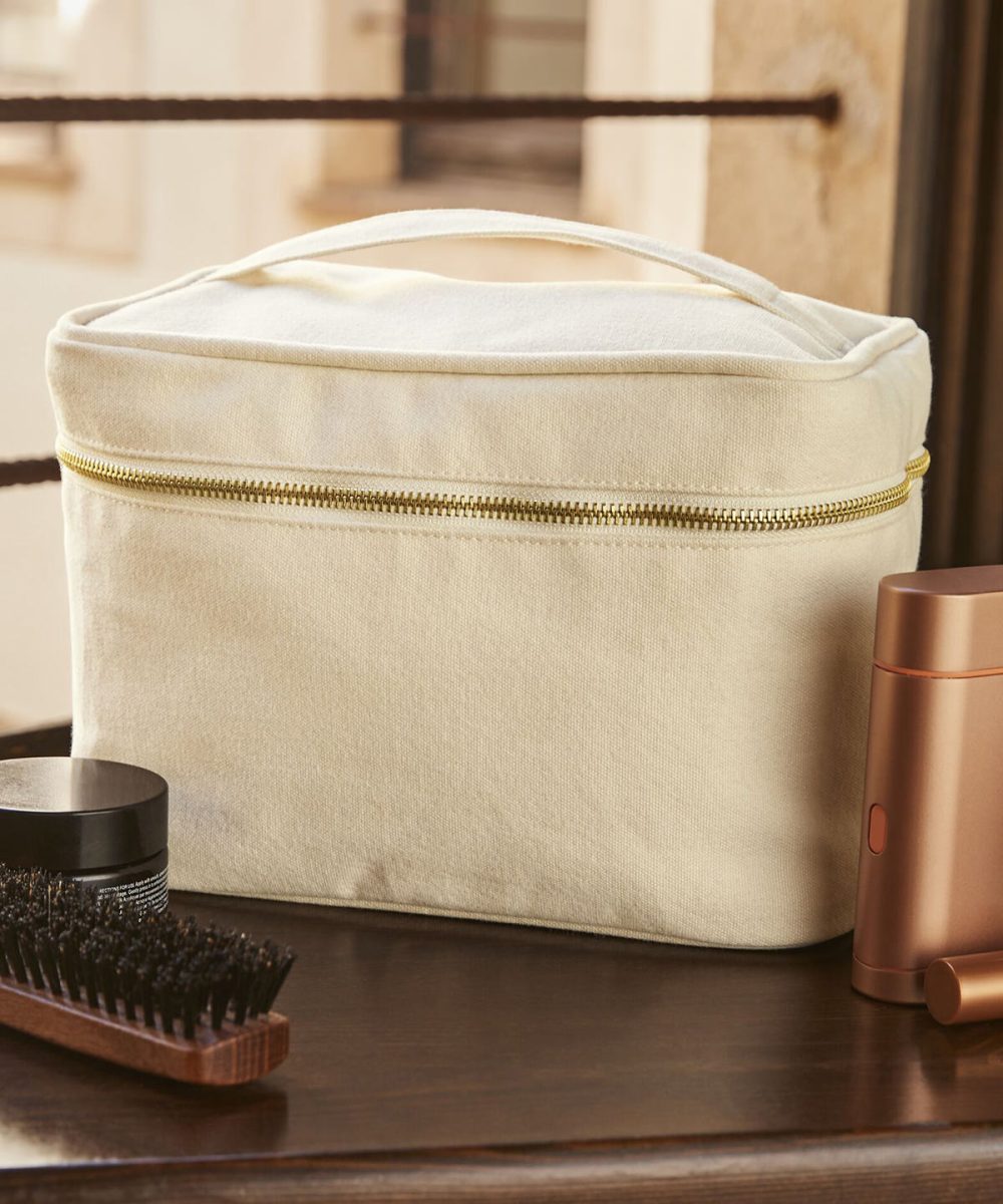 Canvas vanity case