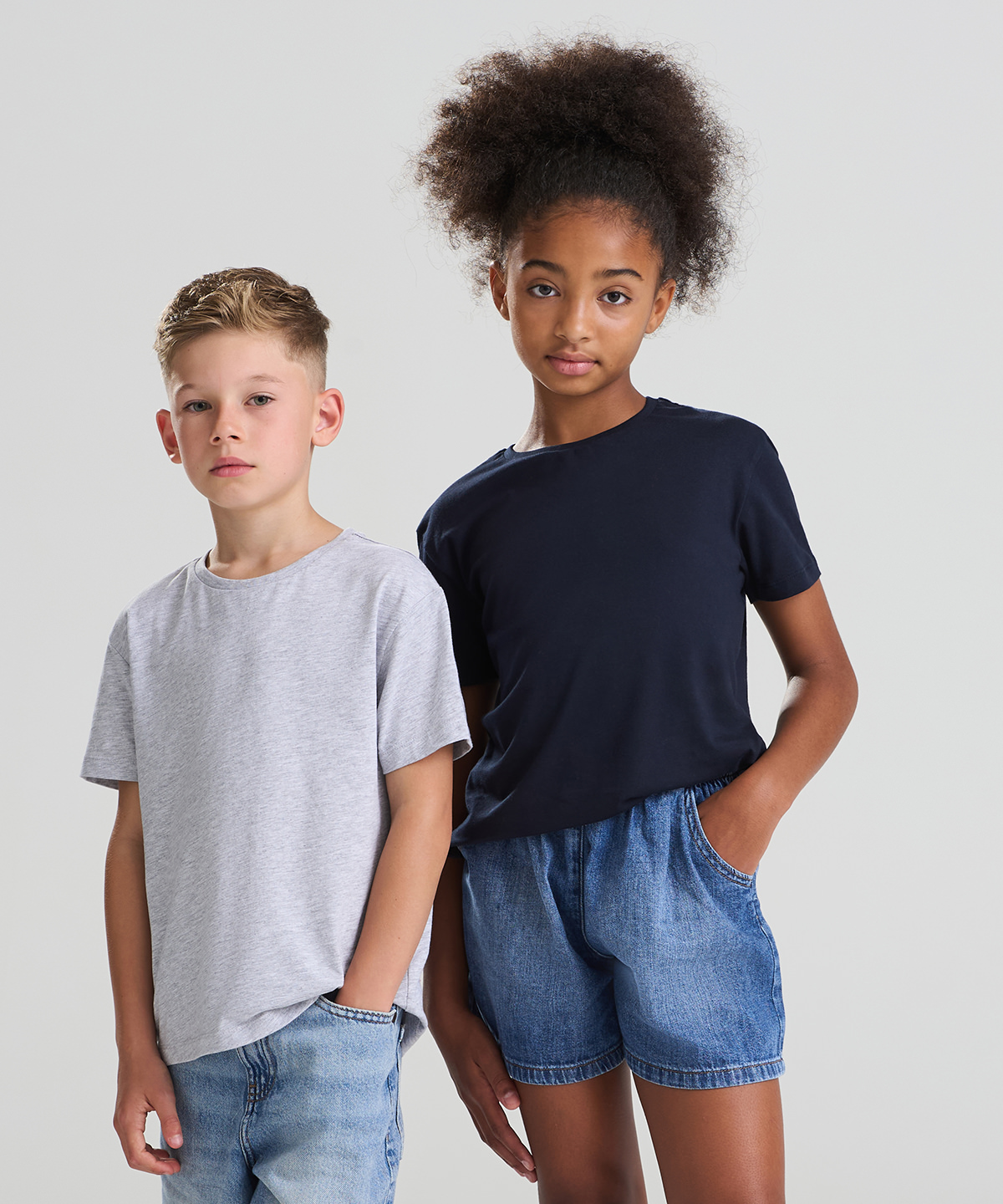 The Awdis Kids 180 T